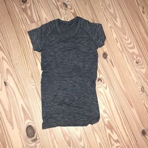 Lulu lemon top